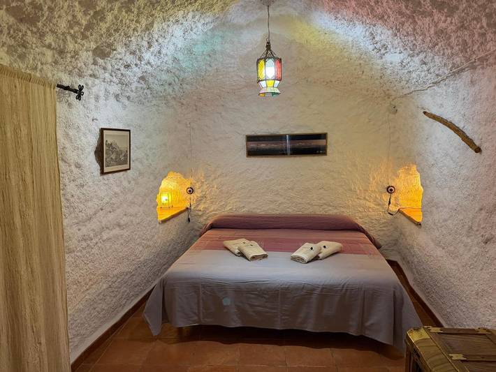 Casa rural para 4 personas, con piscina además de jardín y vistas, Familias con niños en Comarca de Guadix - 4