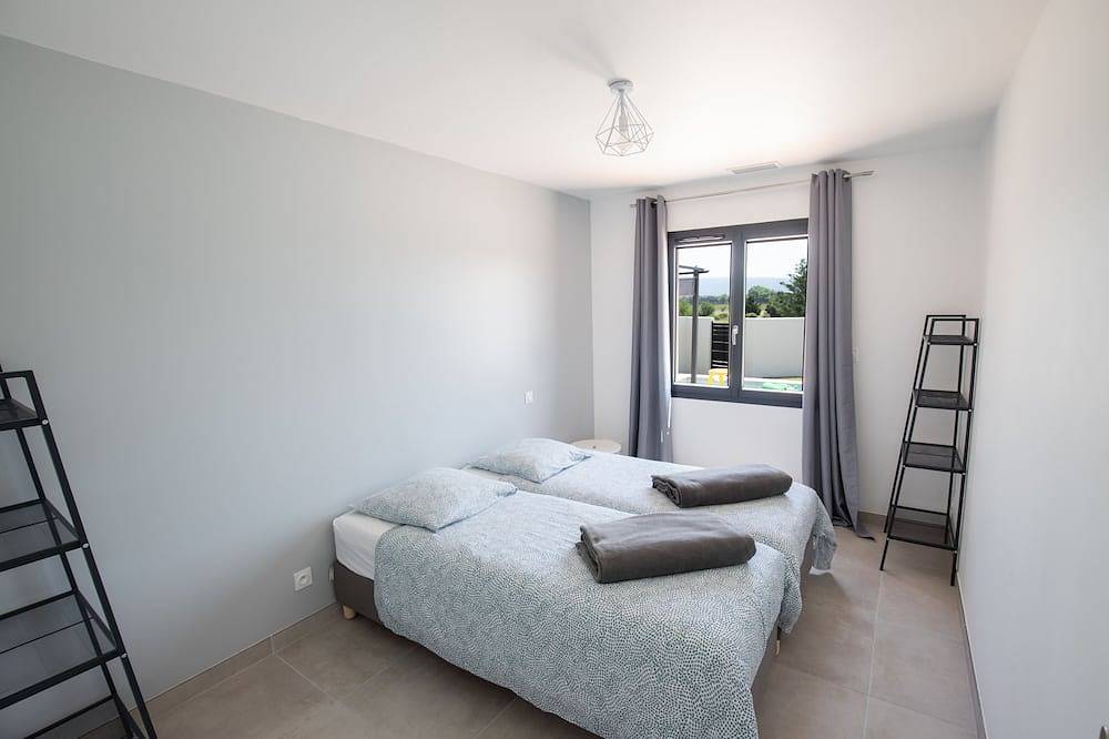 La Villa des Fontaines 4* meublé de tourisme in Saumane-de-Vaucluse, Vaucluse