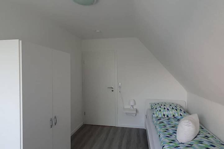 Ganze Wohnung, Große neu renovierte Ferienwohnung für max. 5 Pers. in der Nähe vom Zentrum. in Papenburg, Landkreis Emsland