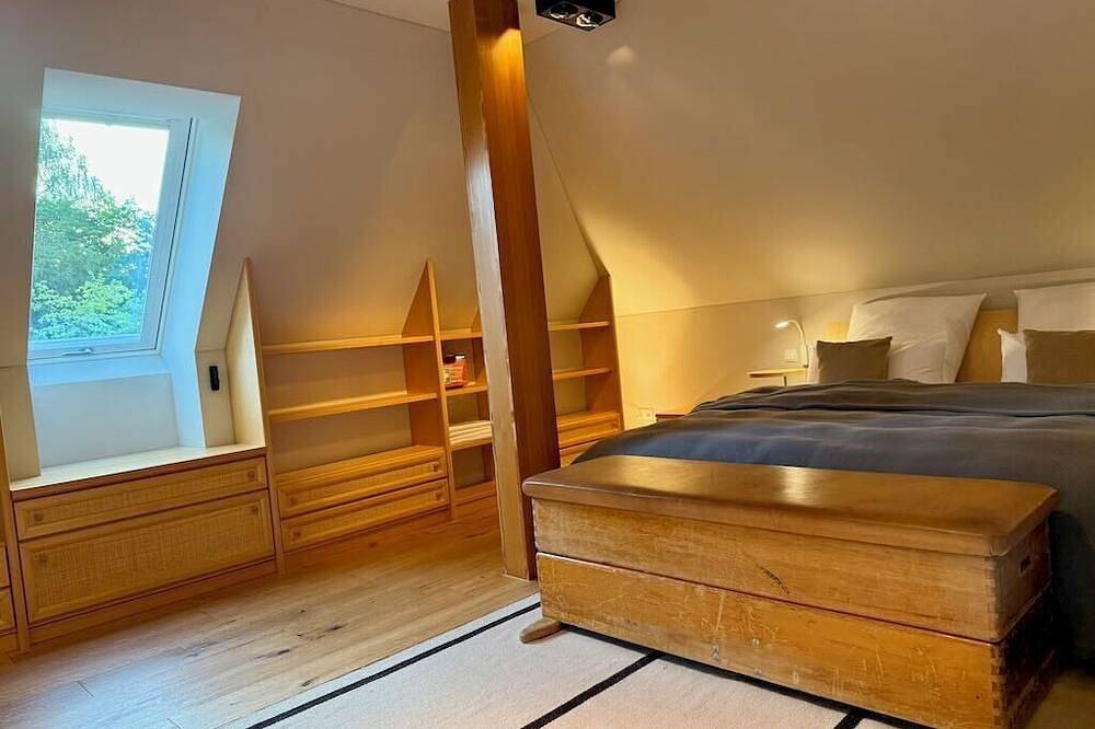 Geheel appartement, Luxurious 5-star vacation apartment (90 m2) with balcony in Frankenalb