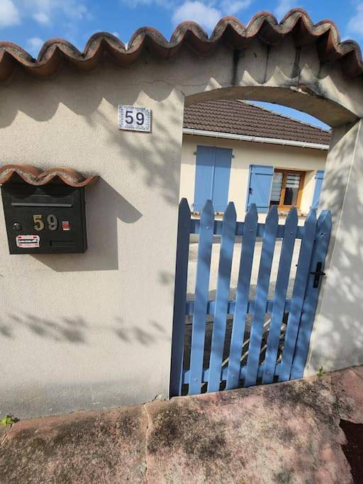 Gîte pour 4 personnes, avec terrasse et jardin à Tremblay-en-France - 2