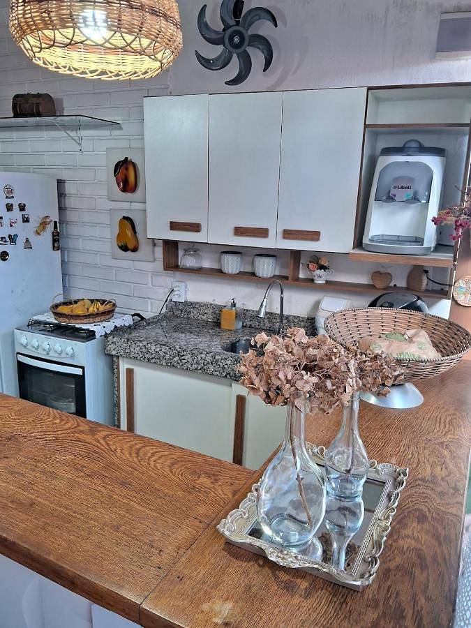 Casas e apartamentos de temporada para 2 pessoas, com balcão em Marataízes