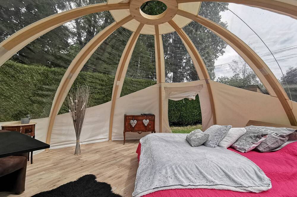 Chambre d’hôtes « Bulle des Châteaux » avec wifi et piscine in Chitenay, Sologne