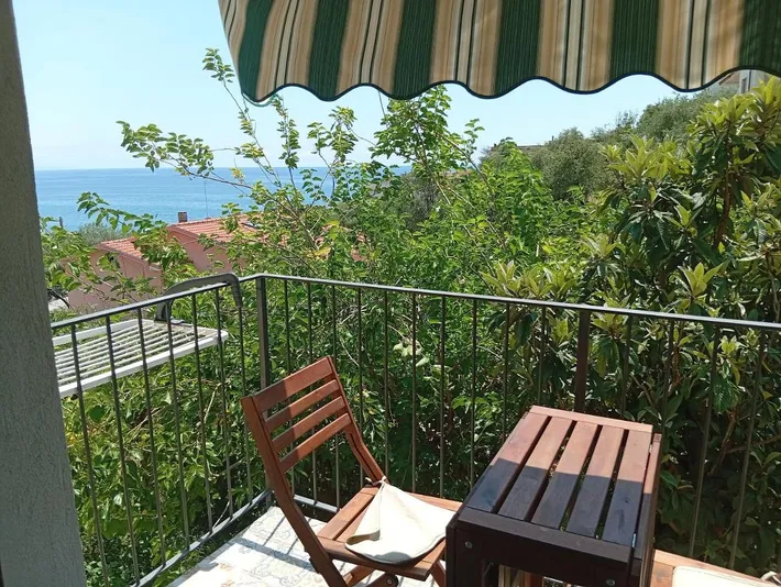 Ferienwohnung für 2 Personen, mit Ausblick und Balkon - 1
