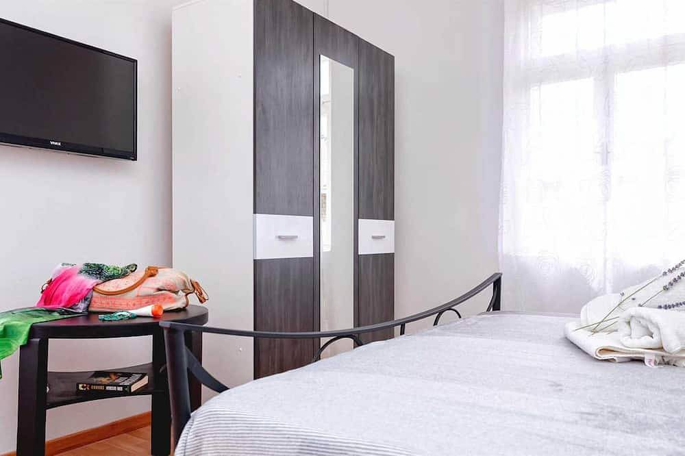 Holiday house Sunshine in center of Jelsa - Eos Croatia in Jelsa, Hvar