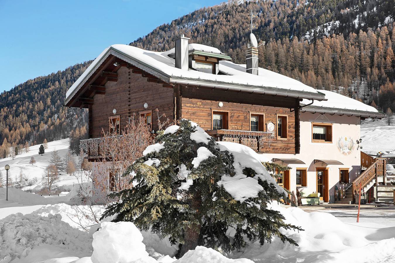 Appartamento intero, Baita del Sole Appartamento 2 con vista montagne, Wi-Fi, terrazza e giardino in Livigno, Valtellina