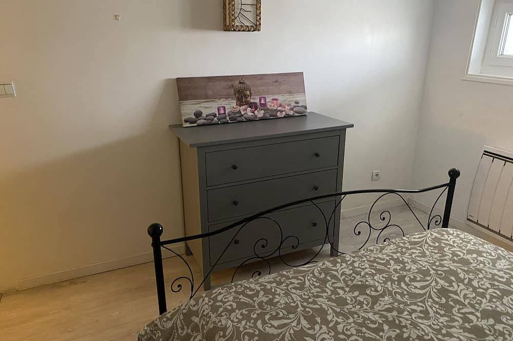 Apartamento entero, Limite Biarritz Garden level of a pleasant house (dead end) heated swimming pool in Arcangues, Region de Bayona
