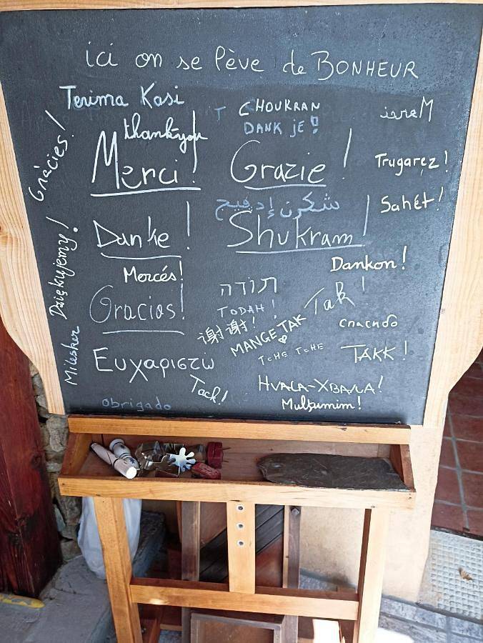 Location de vacances pour 2 personnes, avec jardin ainsi que terrasse et vue à Ayguatébia-Talau - 3