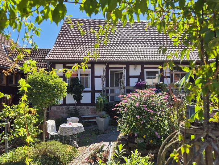 Ferienwohnung für 2 Personen, mit Balkon und Garten in Suhl
