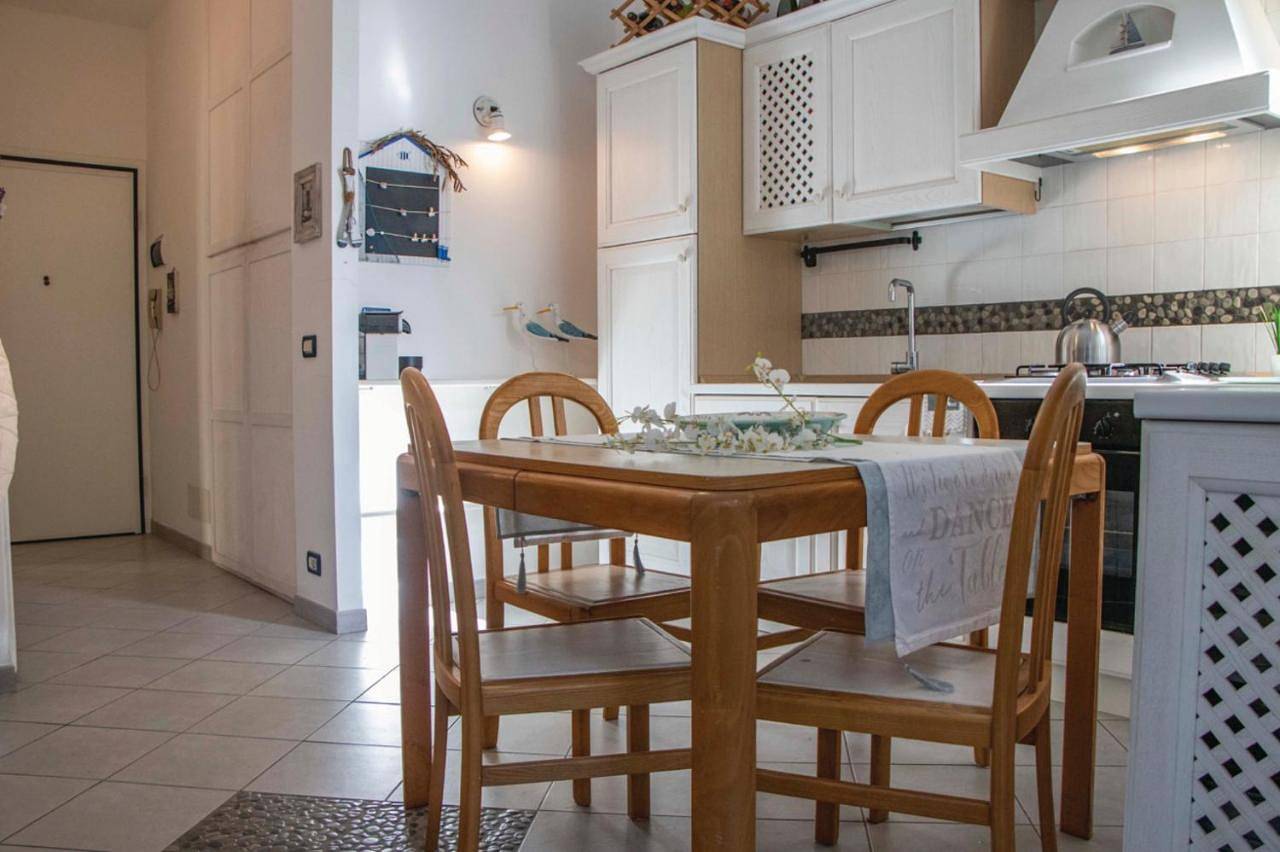 Appartement entier, Blue Marine - Trilocale con Smart Tv, Wifi Gratuito, Aria Condizionata, ideale per Famiglie in Selva (Savone), Commune de Finale Ligure