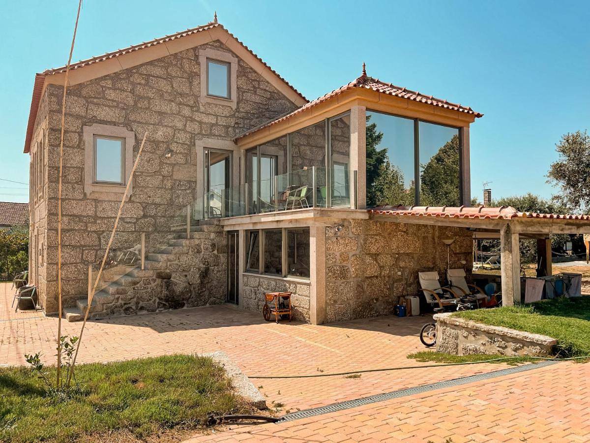 Dignus House in Folhadosa, Seia