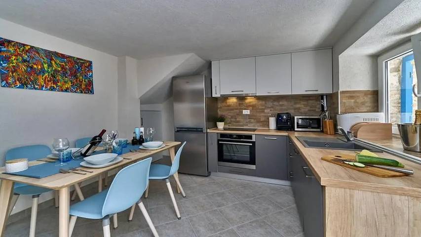Villa pour 5 personnes, avec jardin, animaux acceptés dans Šolta - 2