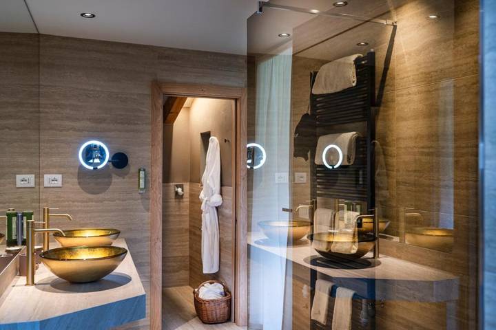 Hôtel pour 2 personnes, avec jardin et piscine ainsi que vue et sauna, animaux acceptés à Fai della Paganella - 2