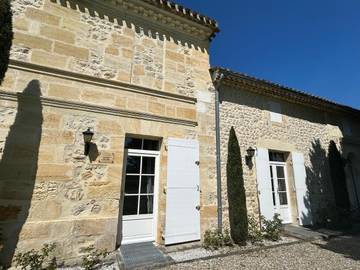 Chambre d’hôte pour 4 personnes, avec piscine ainsi que jardin et jacuzzi à Sallebœuf