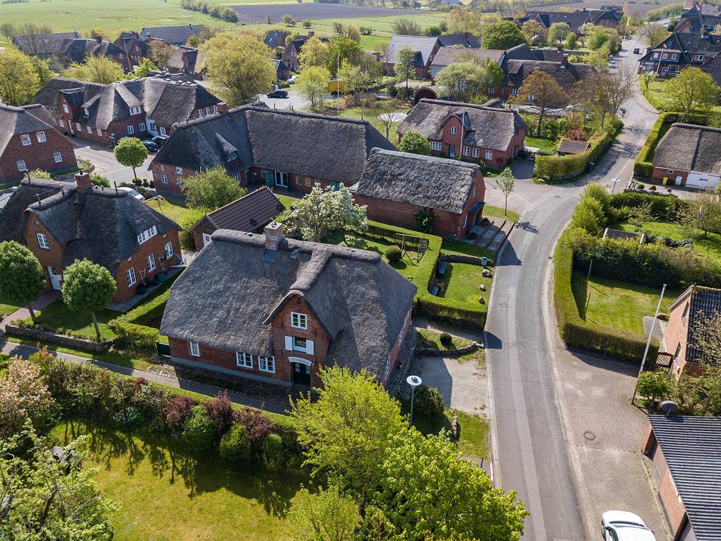 Ganze Ferienwohnung, Altes Lehrerhaus -Eg in Utersum, Föhr
