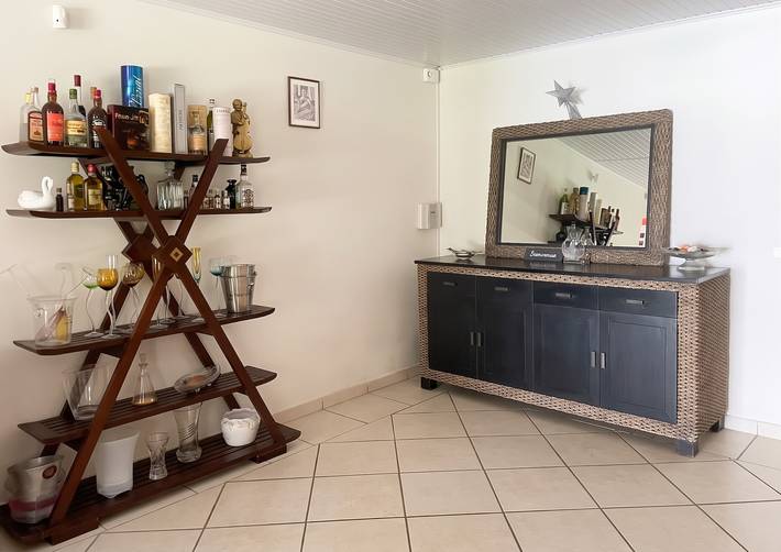 Casa espaciosa en Sainte-Luce, 220 m² con jardín in Sainte-Luce, Martinica
