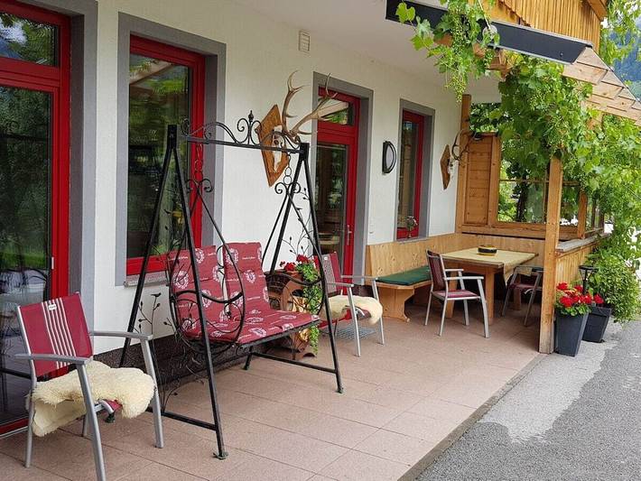 Ferienhaus für 8 Personen, mit Ausblick und Balkon sowie Garten