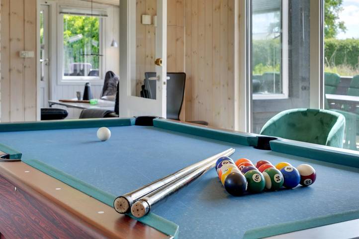 Ferienhaus für 10 Personen, mit Terrasse und Garten sowie Whirlpool in Øster Hurup - 4