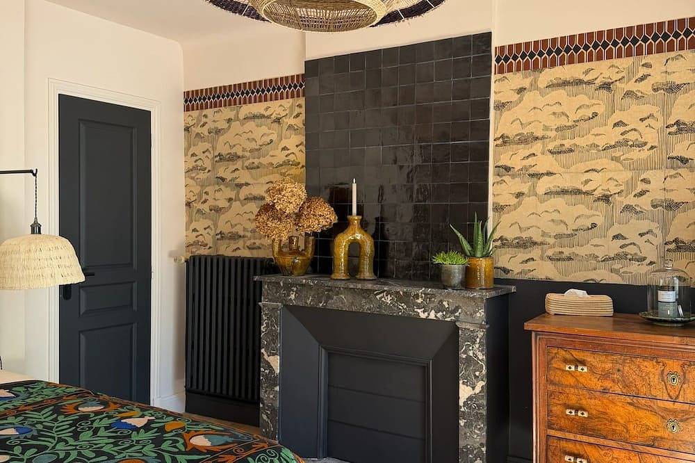 Maison Romy Charming \"Balthazar\" room Upmarket B&B in the heart of Chinon in Chinon, Loire Valley