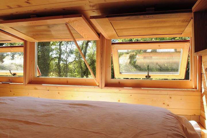 A tiny house in a quiet meadow—the perfect place to unwind. Sauna in Nivillac, Vannes region