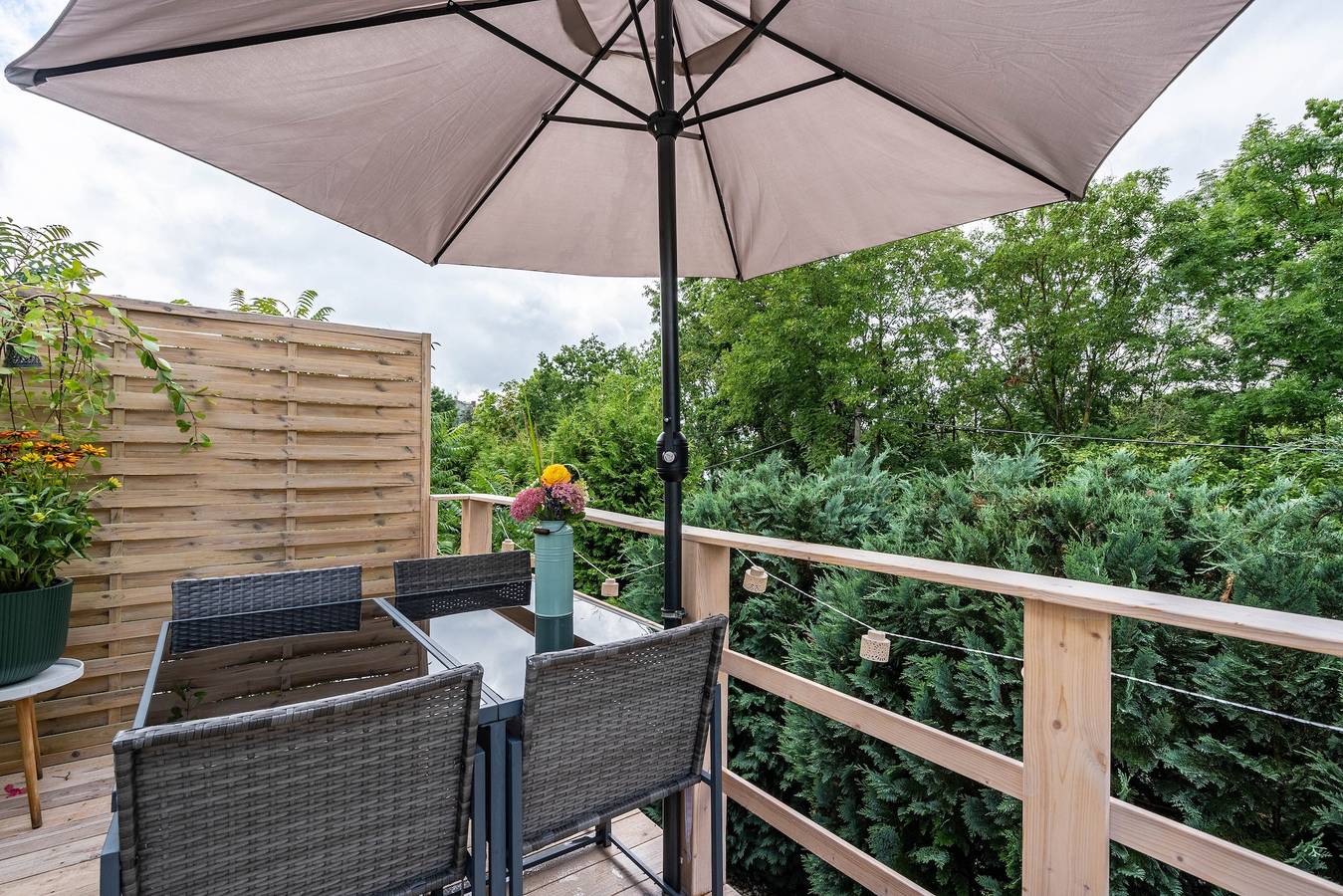 Tiny Home 'Amselnest' met uitzicht op het meer, privéterras en wifi, foto 15