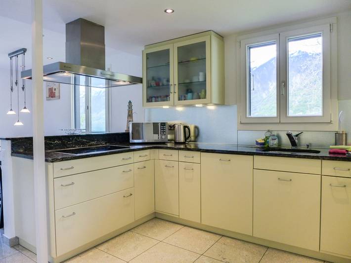 Ferienhaus für 7 Personen, mit Terrasse und Seeblick in der Schweiz - 3