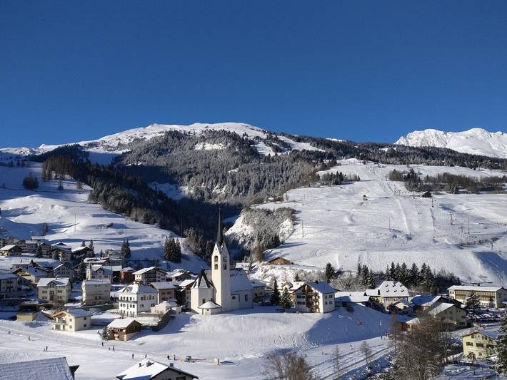 Hütte für 3 Personen, mit Balkon im Engadin