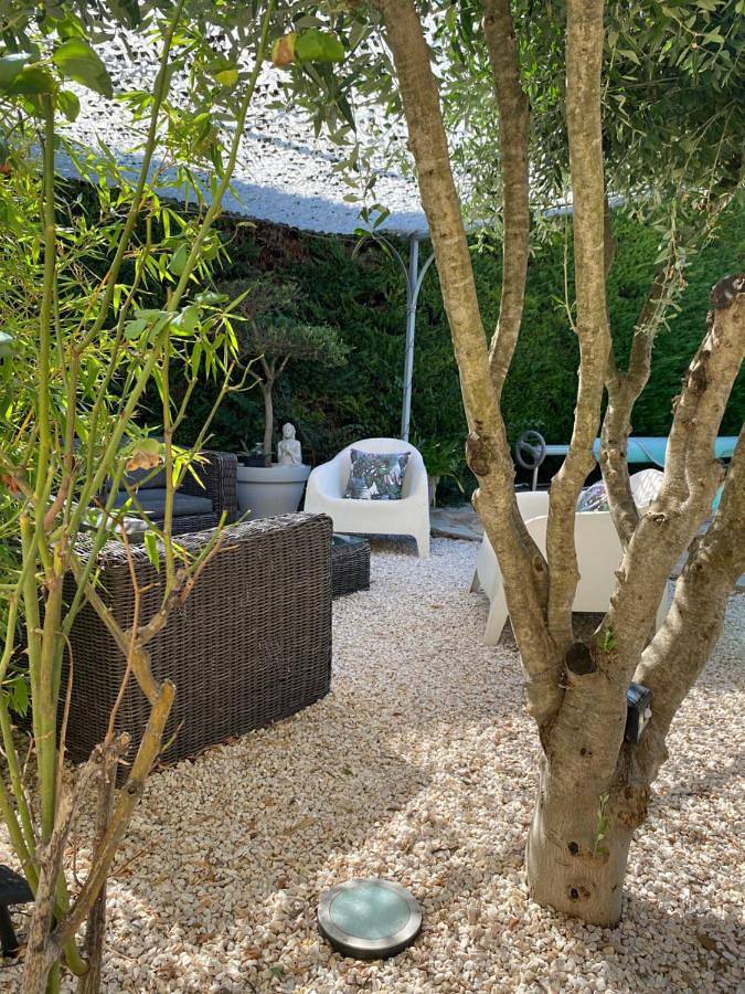 Gîte pour 2 personnes, avec jardin et piscine à Pourcieux - 3