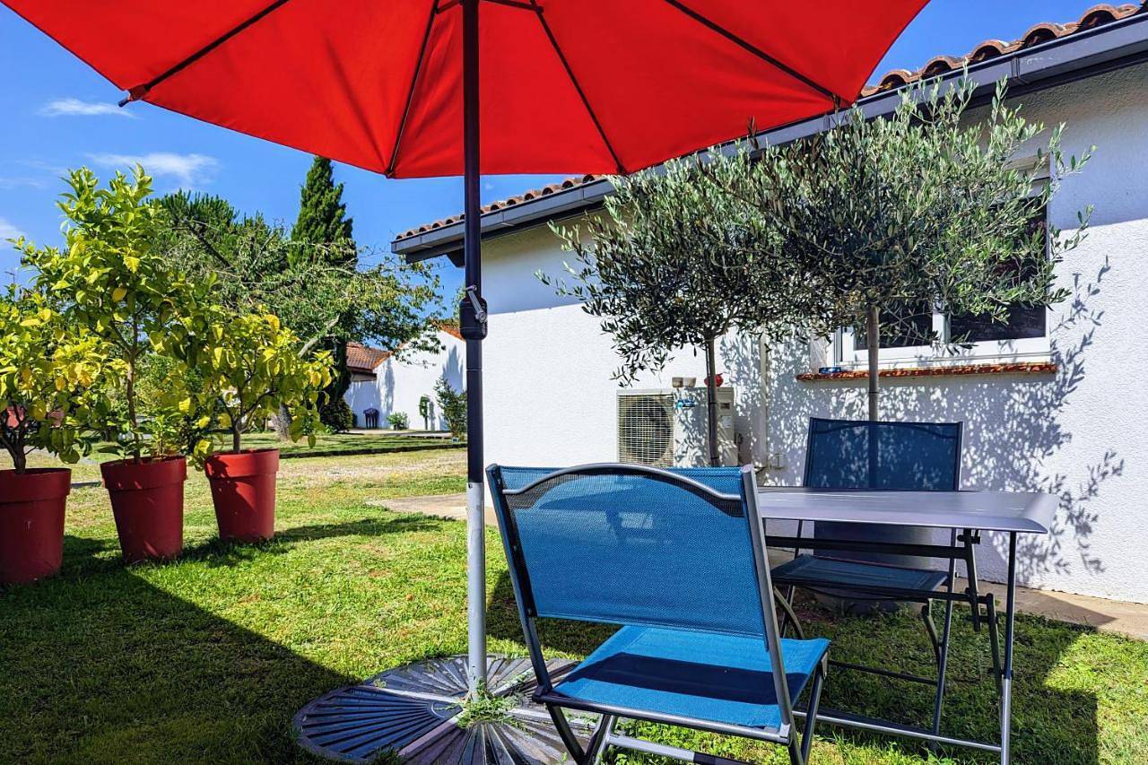 Appartement entier, Studio indépendant et climatisé, au calme, avec parking privé et grand jardin, proche de Toulouse in Villeneuve-Tolosane, Toulouse et ses environs