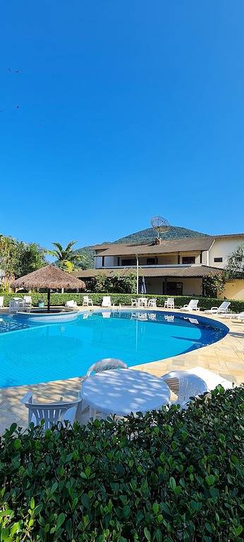 Ganze Wohnung, Toller Zustand. Geschlossen - Sicherheit & Concierge 24 Stunden - Wifi - Klimaanlage in Enseada, Região Metropolitana do Vale do Paraíba e Litoral Norte