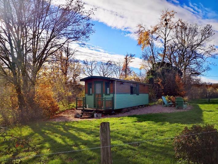 Gîte pour 4 personnes, avec jardin et vue à Antully