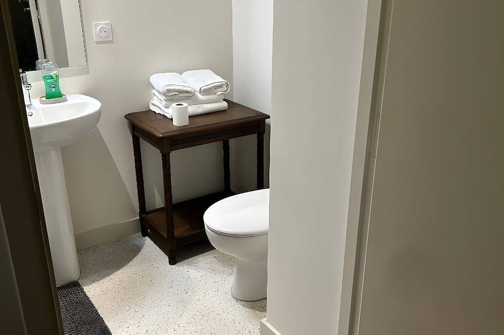 Habitación “Habitación 5” con terraza compartida, jardín compartido y Wi-Fi in Vic-en-Bigorre, Altos Pirineos