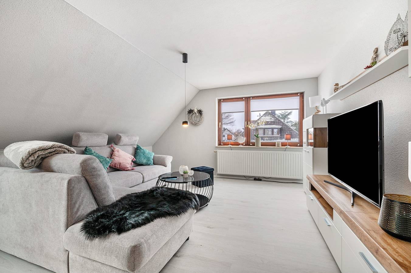 Ganze Wohnung, Apartment 'Weserstrand' mit privatem Garten und Wlan in Hagen im Bremischen, Landkreis Cuxhaven