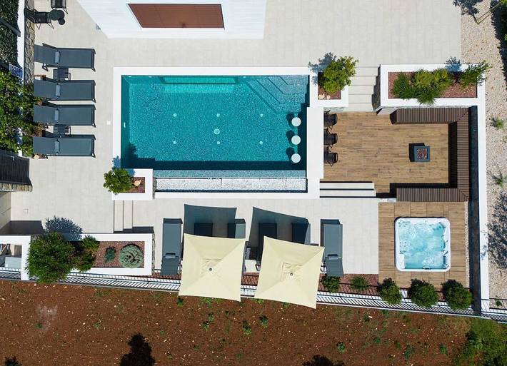 Ferienhaus für 12 Personen, mit Pool und Whirlpool sowie Garten und Sauna, mit Haustier in Pinezici - 4