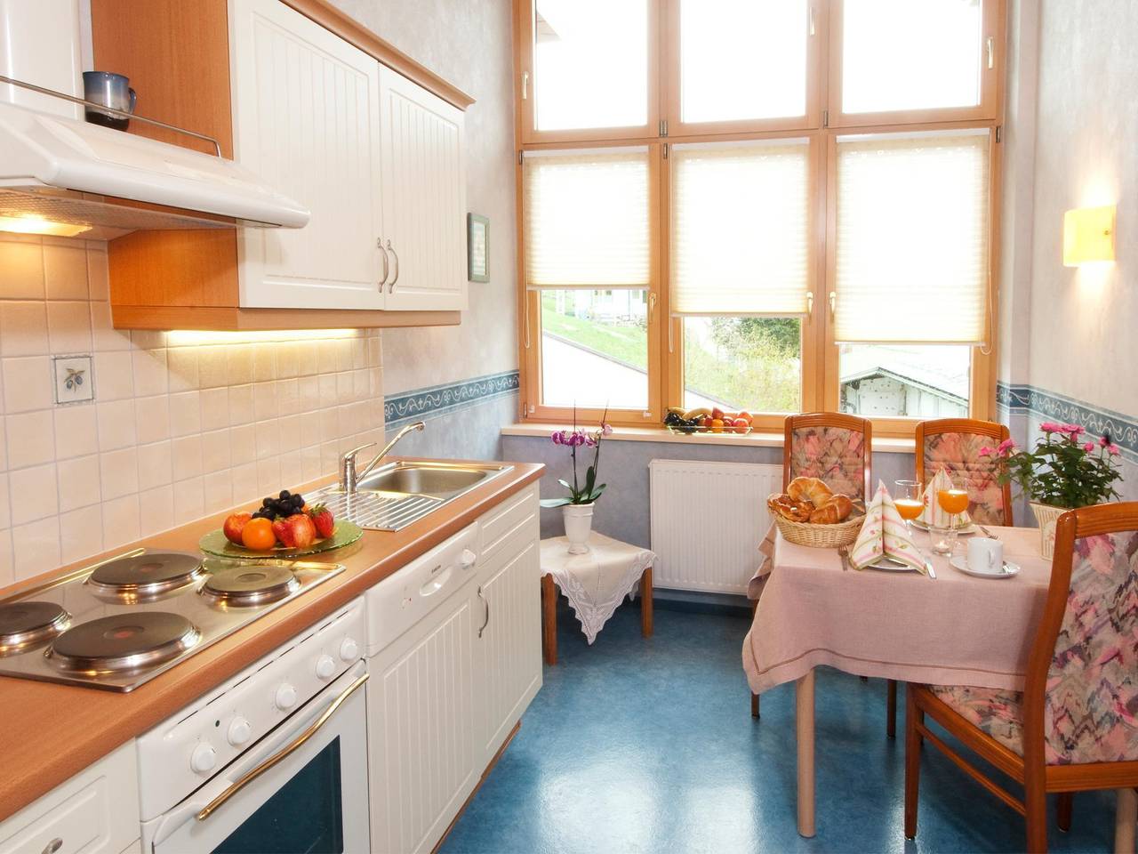 Ganze Ferienwohnung, Apartment "S"  - 1 Schlafraum/Bad/ Wc in Hirschegg Kleinwalsertal, Mittelberg