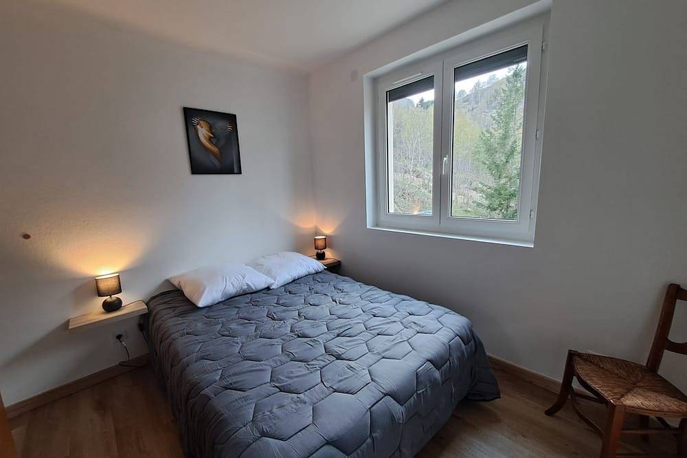 Entire apartment, Chez Philou Appartement Tout Équipé de 4 Chambres Pour 8 Personnes a Gavarnie in Gavarnie, Pyrenees National Park