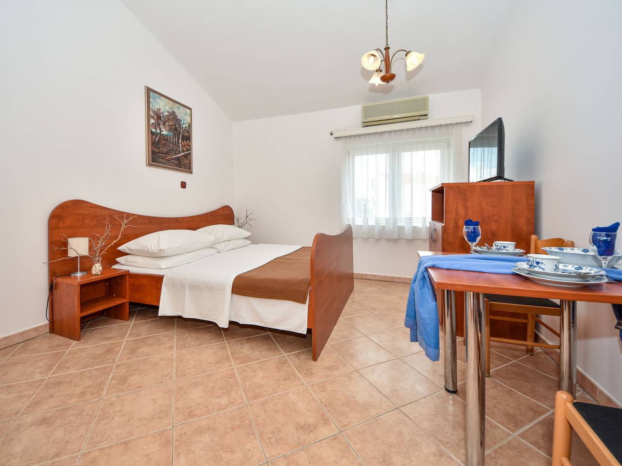 Ganze Wohnung, Delfin in Cesarica, Naturpark Velebit