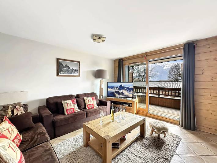 Gîte pour 8 personnes, avec terrasse dans Office De Tourisme Des Carroz