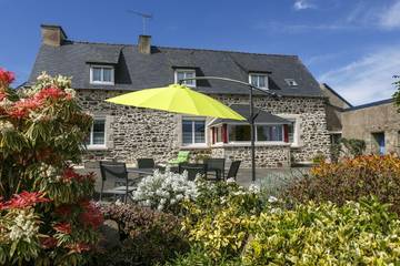 Gîte pour 6 personnes, avec jardin, animaux acceptés à Pleumeur-Gautier