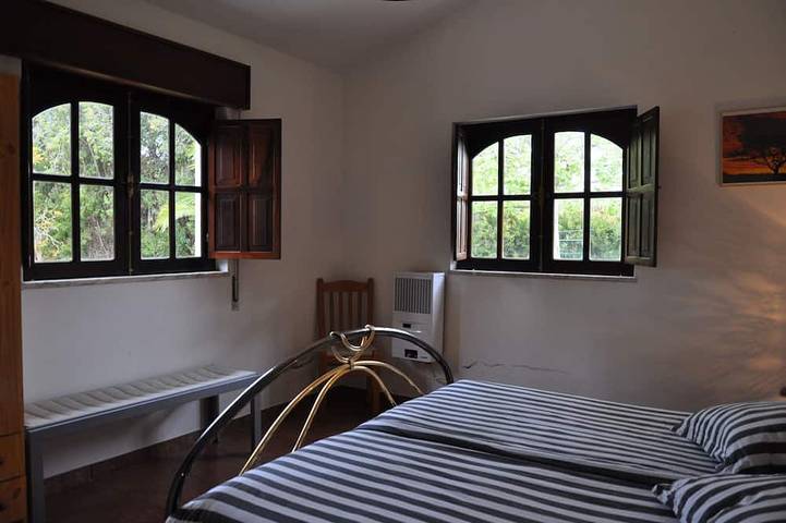 Location de vacances pour 7 personnes, avec jardin dans Rogil - 4