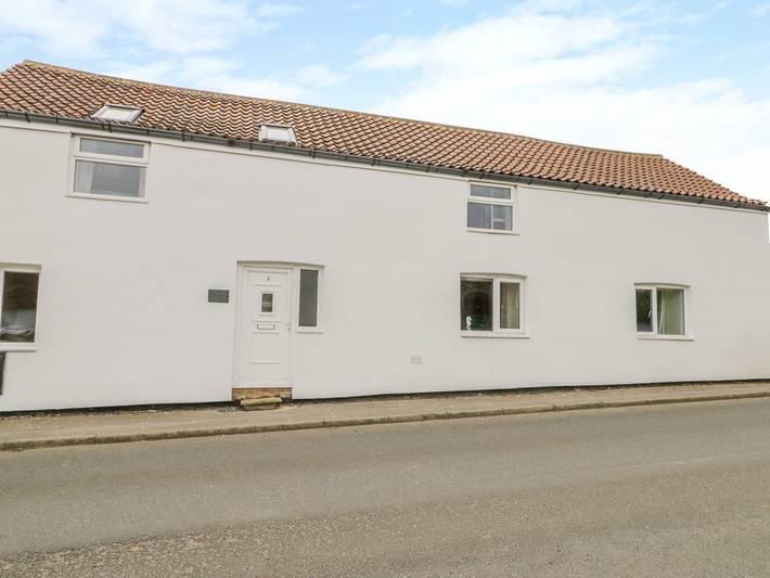 5 Cliff Lane in Bempton, East Riding of Yorkshire