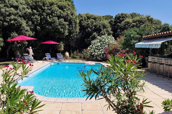 Location de vacances pour 8 personnes, avec jardin à Montolieu - 3