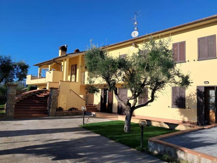 Maison d’hôte pour 4 personnes, avec Terrasse et Jardin ainsi que Piscine et Vue à Pistoia