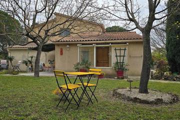 Gîte pour 3 personnes, avec jardin à Montségur-sur-Lauzon