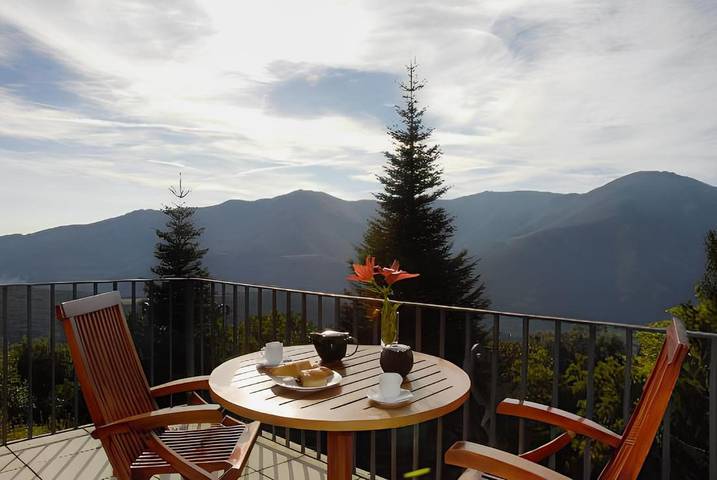 Hôtel pour 2 personnes, avec Terrasse et Jardin ainsi que Piscine et Vue à Montseny - 4