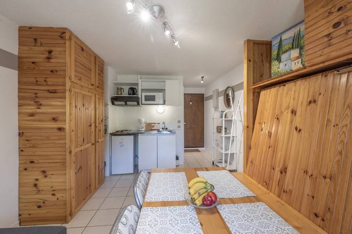Hel studio-lejlighed, Studio 'Le Hameau Des Neiges' with Private Terrace and Garden in Station de Morillon, Grand Massif