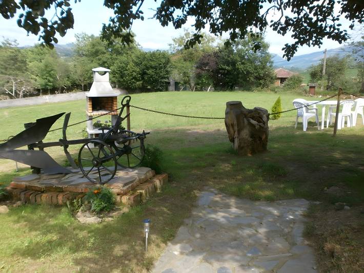Casa rural para 4 personas, con jardín, Se admiten mascotas en Comarca de la Sidra - 3
