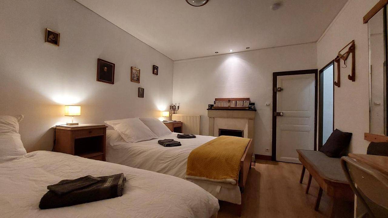 Appartement de vacances entier, Chambres dans maison de caractère in La Possonnière, Région d'Angers
