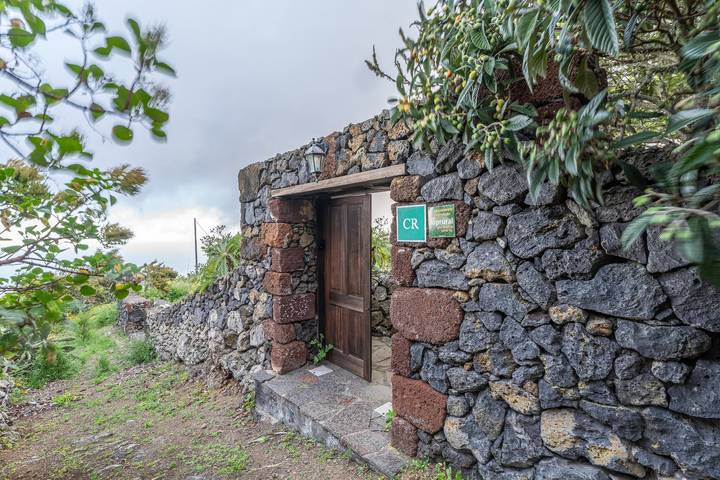 Casa rural para 3 personas, con balcón y jardín en Valverde - 2