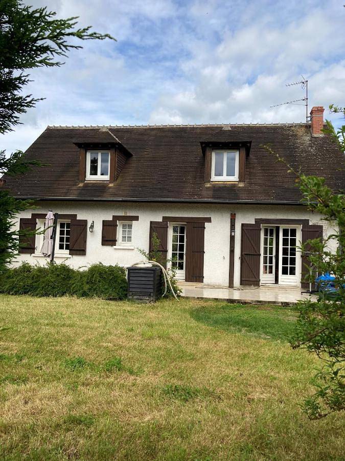 Maison dans un grand parc in Dun-sur-Auron, Saint-Amand-Montrond